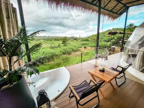 Mondara Villa and Glamping