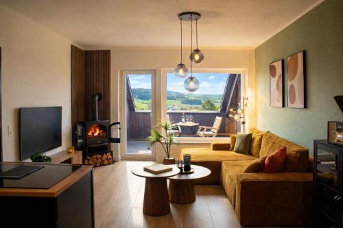 BERGPANORAMA - Netflix, NL DE TV, Wifi, Parkplatz, mit Bergblick in Winterberg, Deutschland