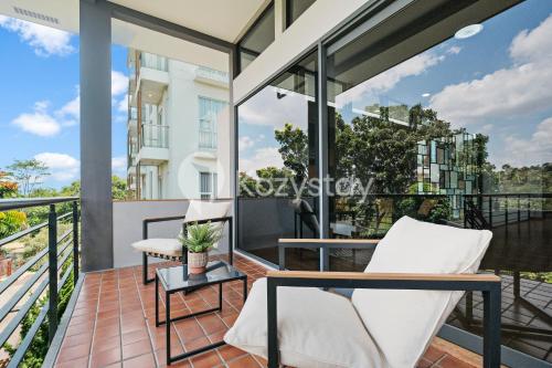 Balcony/terrace, Mahira Villa by Kozystay - Dago in Cimenyan