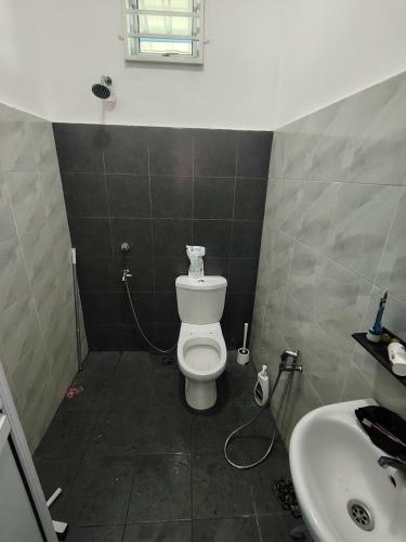 Miqayla Homestay in Wakaf Bharu