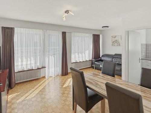 Very nice 1BR flat with sunny balcony - Sky4, Curych