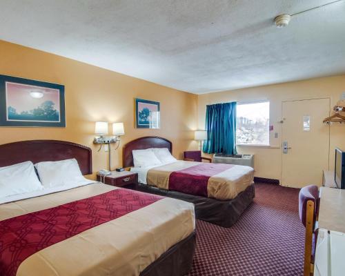 Econo Lodge Near Bluefield College in Bluefield (WV)
