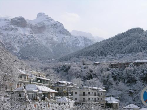 Közeli látványosságok, Archontiko Tzoumerkon in Agnanta