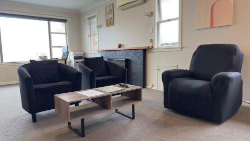 Közös társalgó / TV, Comfy Private Room on the Cameron- Superb Location in Tauranga
