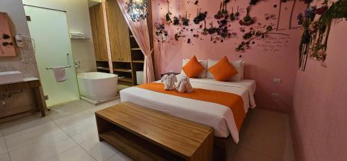 room detail thumbnail 0