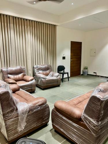 Weekend villa – khách sạn tại Haripar Pal