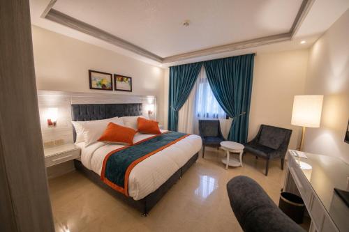 room detail thumbnail 0