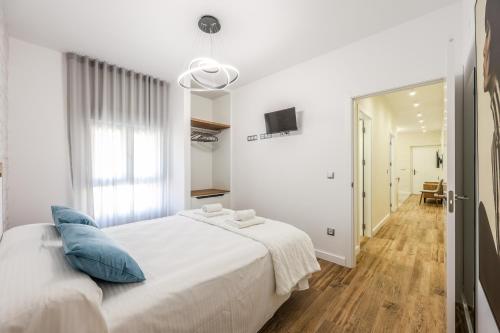 2 bedrooms, 3 beds