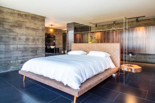 Casa dos Sobreiros by LovelyStay in อาร์โนยา