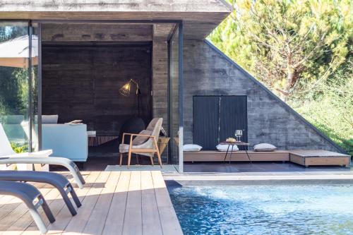 Casa dos Sobreiros by LovelyStay in อาร์โนยา
