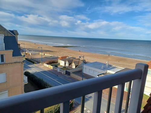 L'Horizon Bleu – Vue Mer & Parking Privé - Location saisonnière - Villers-sur-Mer