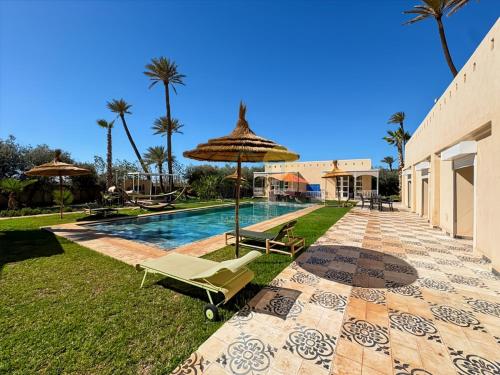 Maison de charme aux portes de Marrakech-vue Atlas in Talamanzou