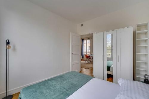 Charming Apartment 2BR 4P - Saint-Cloud in Сан-Клюд