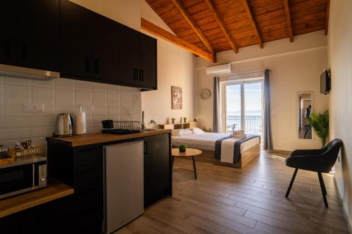 Lithino Rooms Kalamata - Λογγάστρα