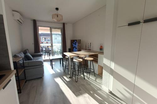 Apartment with pool near the beach, La Seyne-sur-Mer