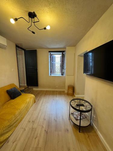 Appartement cosy dans les ruelles de Pietranera 2