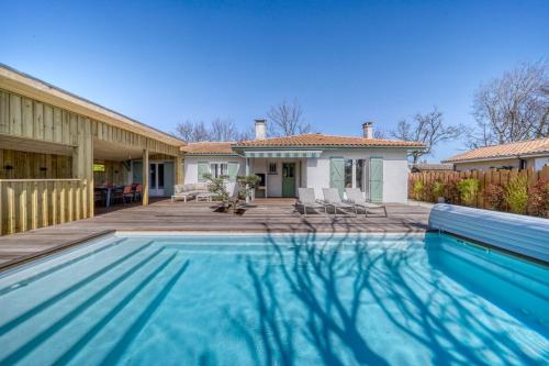 Maison Azuréa – Piscine et Bassin