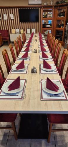 ห้องอาหาร, Hotel Patonai in เฟอร์ตอด