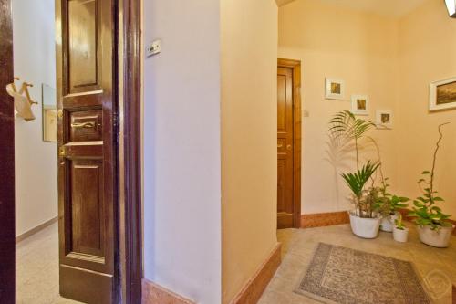 Trastevere Market Apartment Rome - image 5