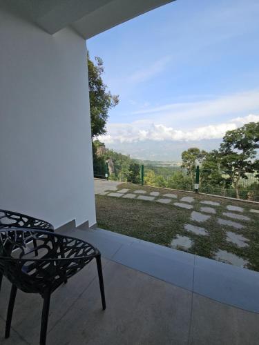 Rock N Brook Resort Kanthalloor in Pambanar