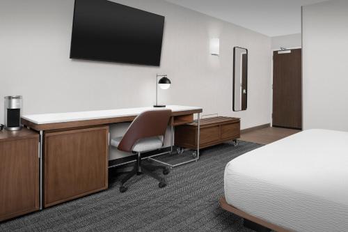 Courtyard by Marriott Portland Tigard - image 37