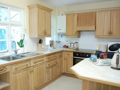 Iekārtas, 4 Bed in Swanage oc-dc046 in Studland