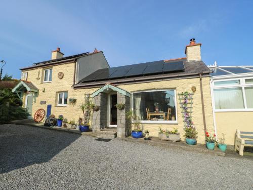 Crow's Nest Cottage - Bull Bay