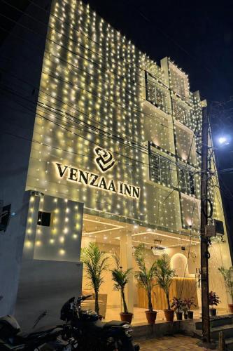 Tampilan eksterior, Venzaa Inn Vijay Nagar in Indore