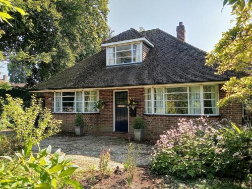 Meed, large art deco style bungalow – khách sạn tại St Bartholomew