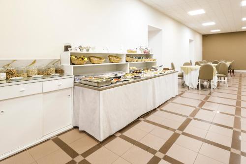 餐飲選擇, 聖瑪爾塔酒店 (Hotel Santa Marta) in 波佐利