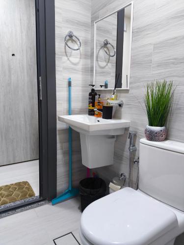 City view apartment - image 9