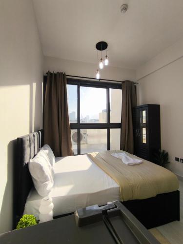 City view apartment - image 12