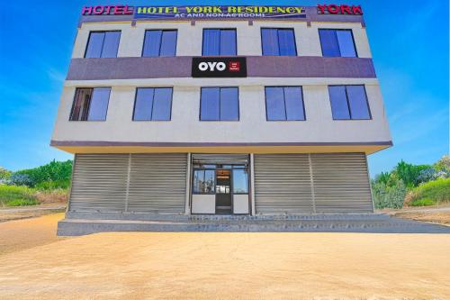 Exterior view of Super Hotel O by OYO York Residency