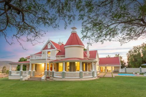 The Ostrich Barons Palace in Dysselsdorp