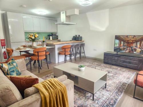 Horizon House, Luxury 2-Bedroom Ground floor flat, Parking, WiFi, Netflix 1