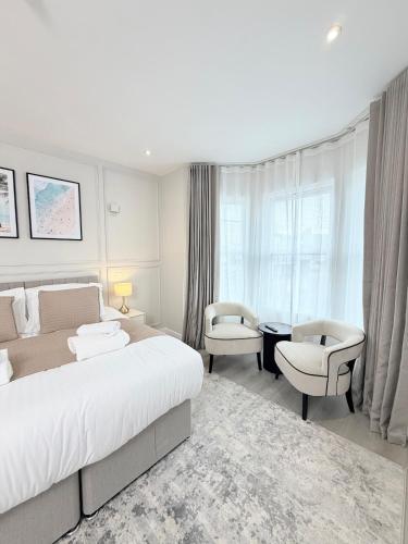 Large Studio Retreat by the beach with sea view Wi-Fi – khách sạn tại Kursaal
