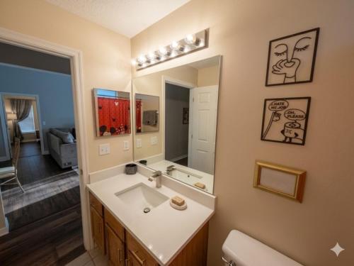 Private Pool Close to Disney Lg HmSlps 8 villa - image 2