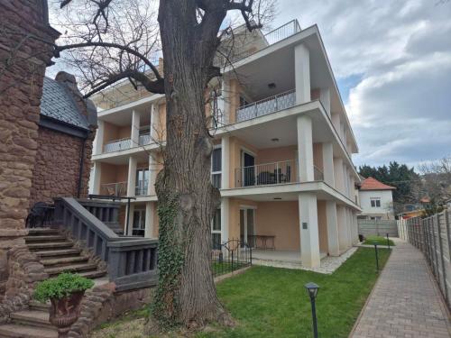 A szálláshely kívülről, Gizella Apartman in Balatonalmádi