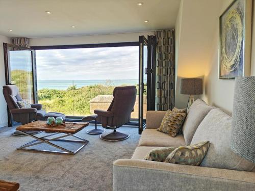 3 Bed in Totland Bay oc-s30266 – khách sạn tại Totland
