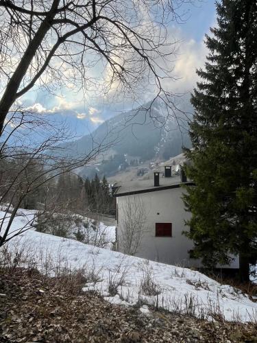View, Eden Alpino - Ottimo Trilocale a 100 mt dalle piste in Foppolo