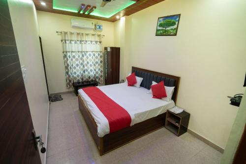 HOTEL - VISHWANATH ! - ! Varanasi - Providing Air conditioned & Well Decorated Rooms with Free Wi-Fi - & Restaurant With LIft Facilities - Best hotel in Varanasi, Rāmnagar (foto 6)