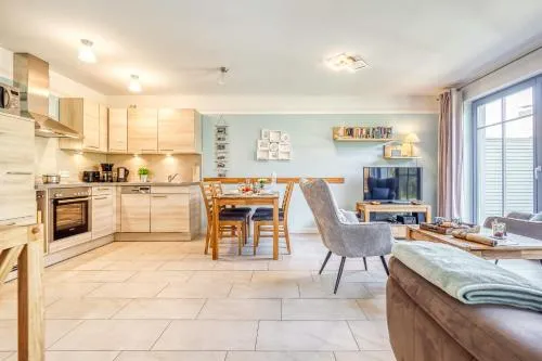 Villa Ostseestern Wohnung "Sonnenseite" in Zingst, Deutschland