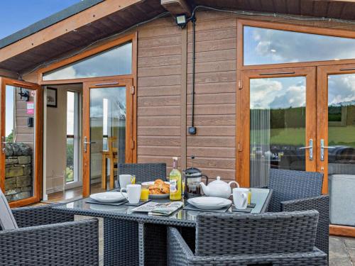 Iekārtas, 2 Bed in Sowerby Bridge oc-90887 in Ripponden