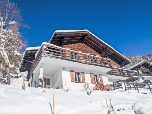 外部景觀, Holiday Home Chalet Le Griffon by Interhome in 聖路加