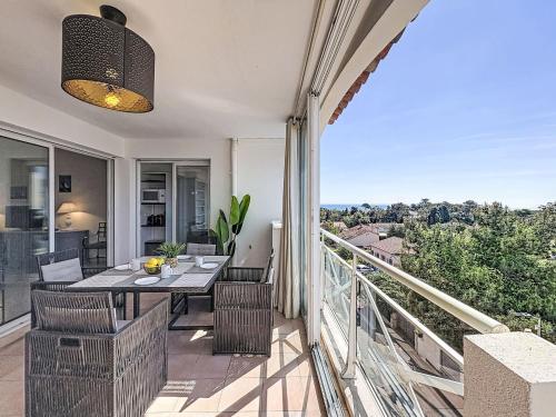 Apartment Les Calanques d'Azur by Interhome