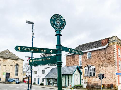 Ümbrus, Broadweavers - Very Cute Cottage In Dursley By STAE-Homes in Cam