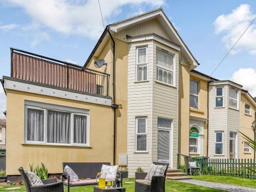 2 Bed in Shanklin oc-78239, Shanklin
