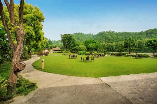 The Riverview Retreat Corbett by Leisure Hotels