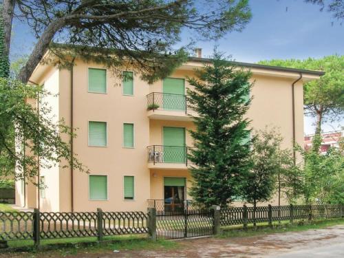 Apartment Wohnung in Rosolina Mare mit Garten by Interhome