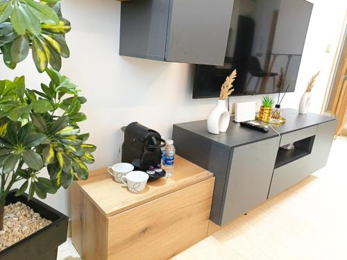 Studio Bien Équipé - Centre Casa WiFi & Parking – khách sạn tại Roches Noires